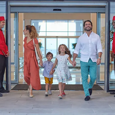Отель Bahia Principe Explore Fantasia - Hyatt Inclusive Collection